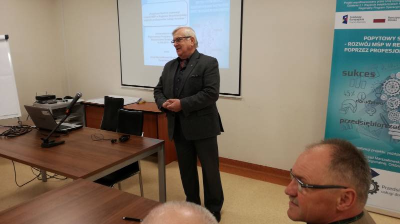 Zdjęcie przedstawiające pana Ryszarda Nosowicza - prezesa Agencji Rozwoju Regionalnego w Starachowicach